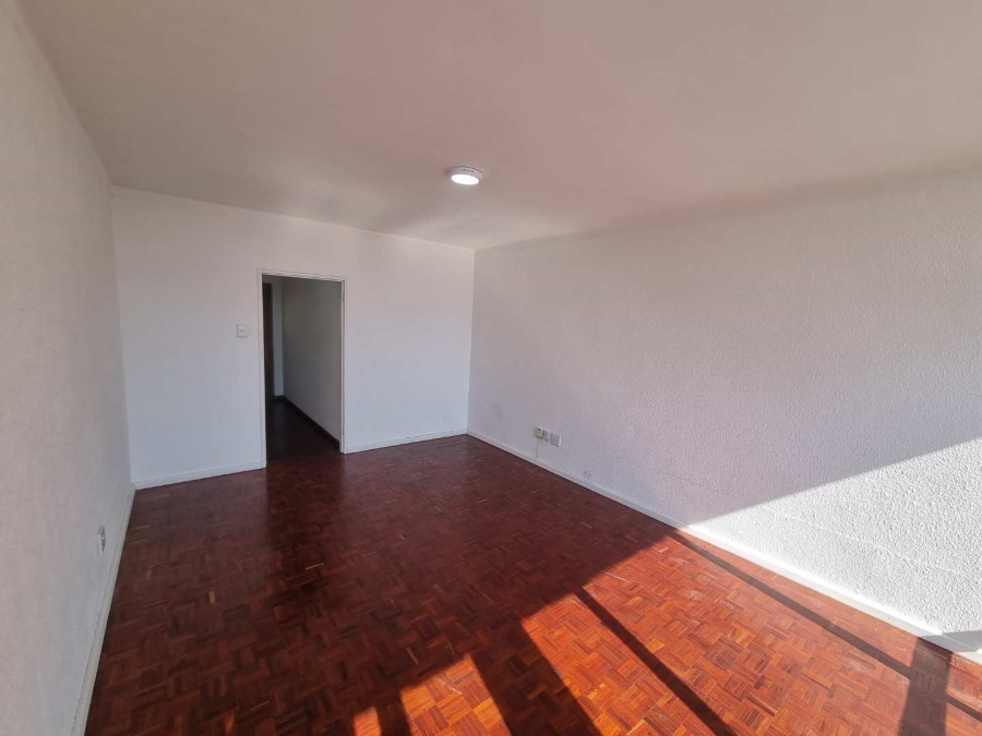 To Let 1 Bedroom Property for Rent in Sea Point Western Cape